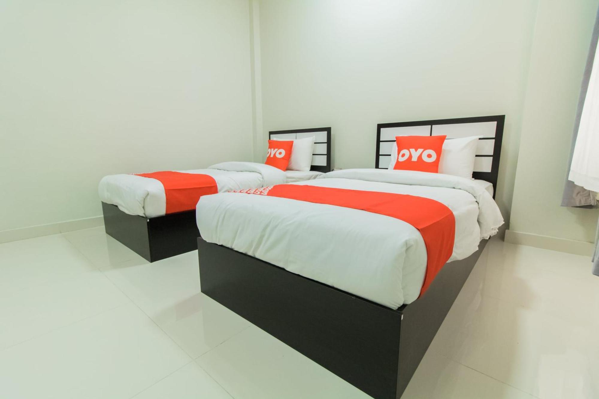Super Oyo 106 Muscat Grand