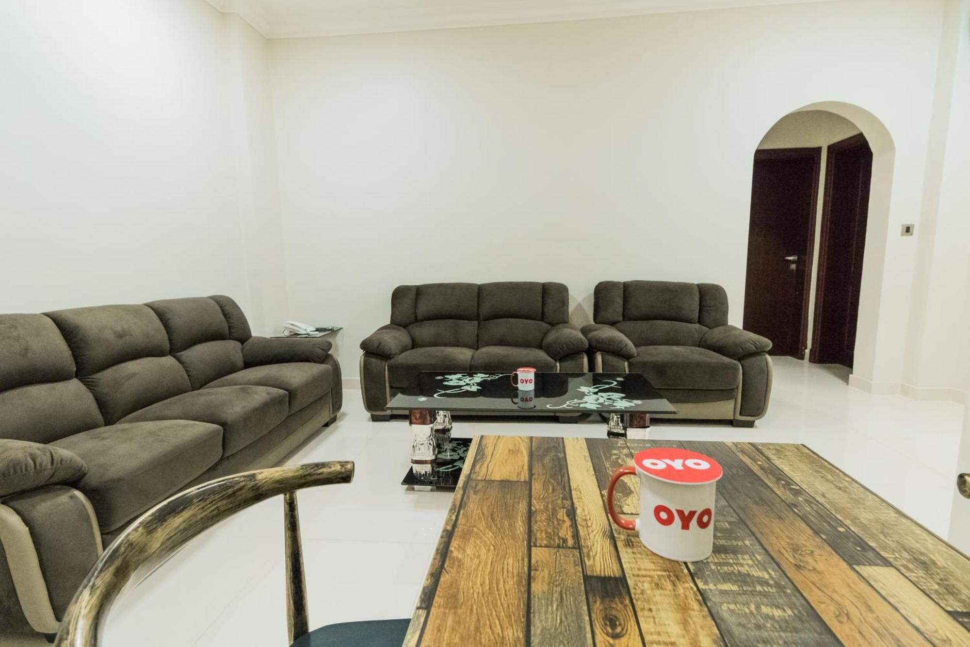 Hotel Super Oyo 106 Muscat Grand