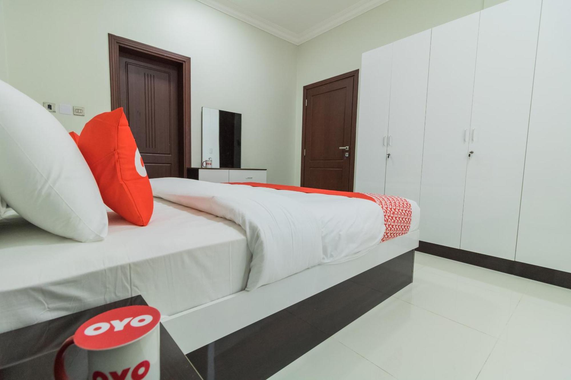 Super Oyo 106 Muscat Grand *