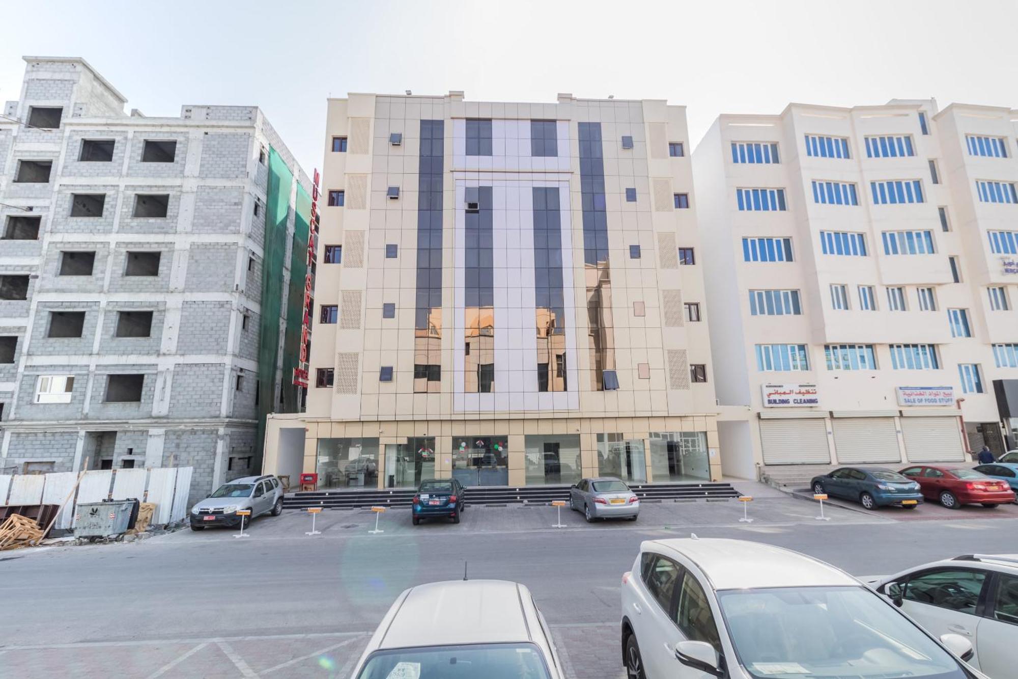 Hotel Super Oyo 106 Muscat Grand